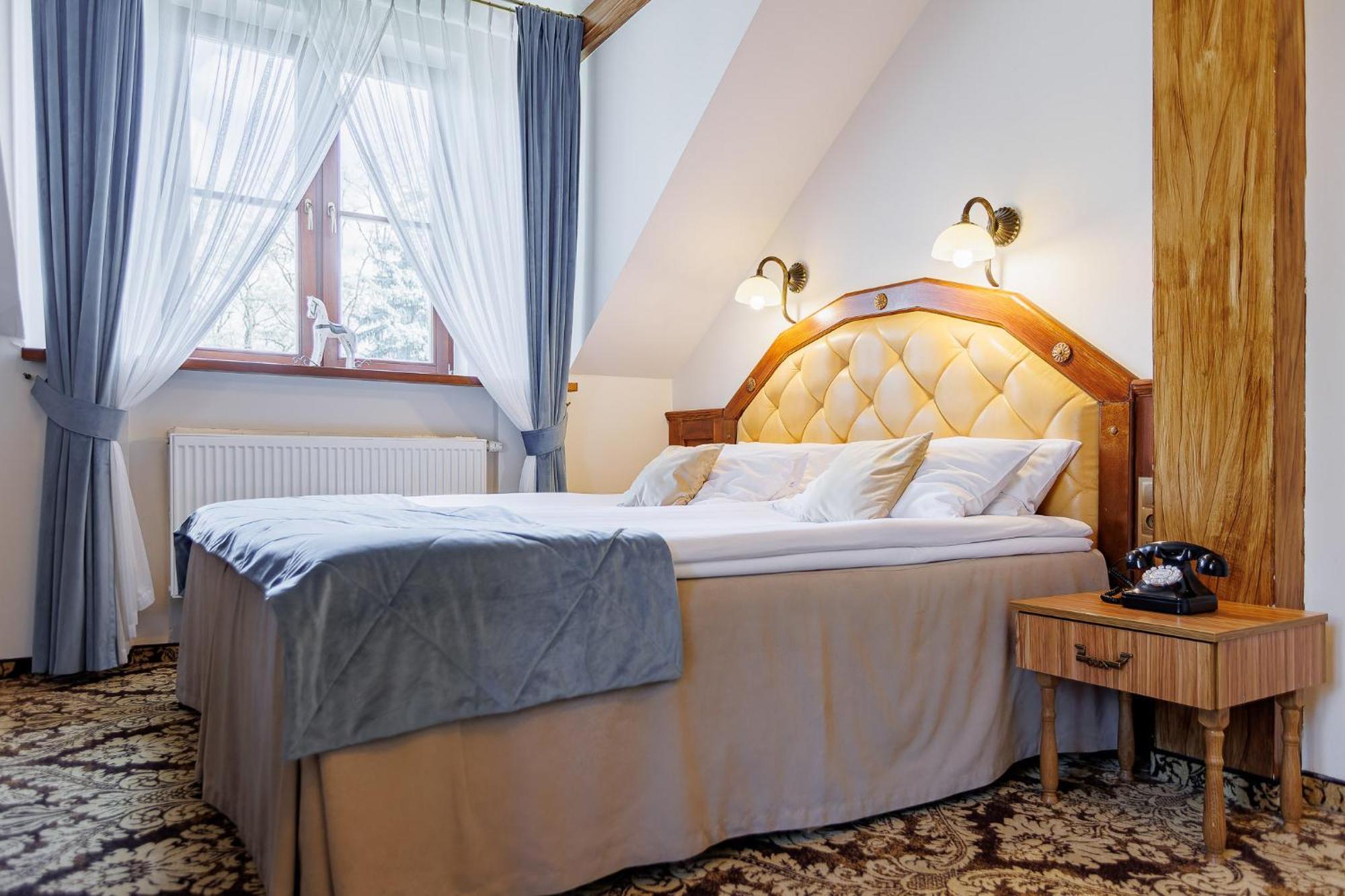 Dwor Prezydencki Boutique Hotel & Spa Zgłobice Buitenkant foto